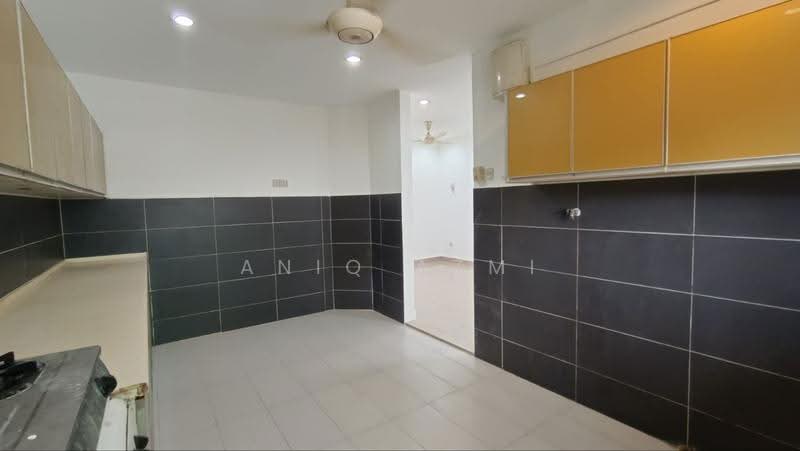 Terraced House for Sale in Kajang (Selangor) - Aniq Azmi - Kitchen - PropertyGuru.com.my