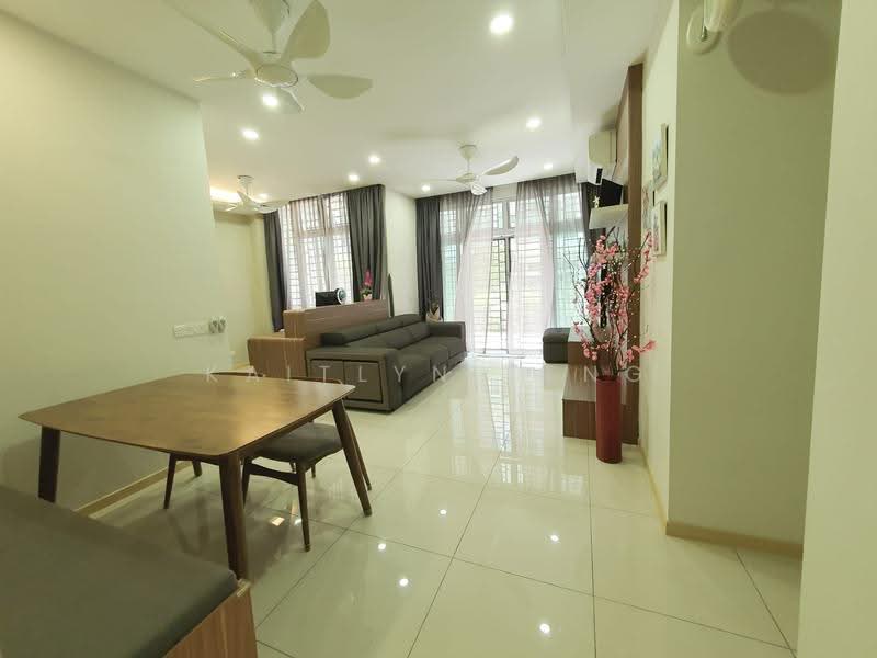 Townhouse for Rent in Taman Sutera Utama (Skudai) - Kaitlyn Teng - Living Room - PropertyGuru.com.my