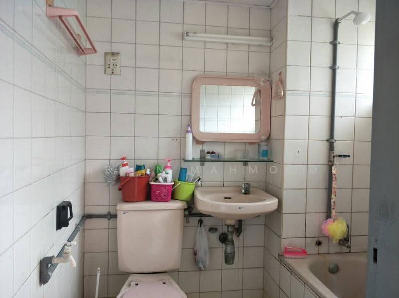 Kondominium untuk Dijual di The Palladium - Arbain Mahmood - Bathroom - PropertyGuru.com.my