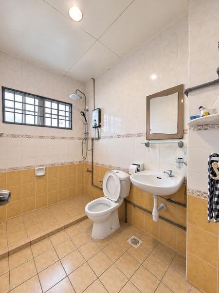 2-storey Terraced House for Sale in Kota Kemuning (Shah Alam) - Kho Daniel - Bathroom - PropertyGuru.com.my