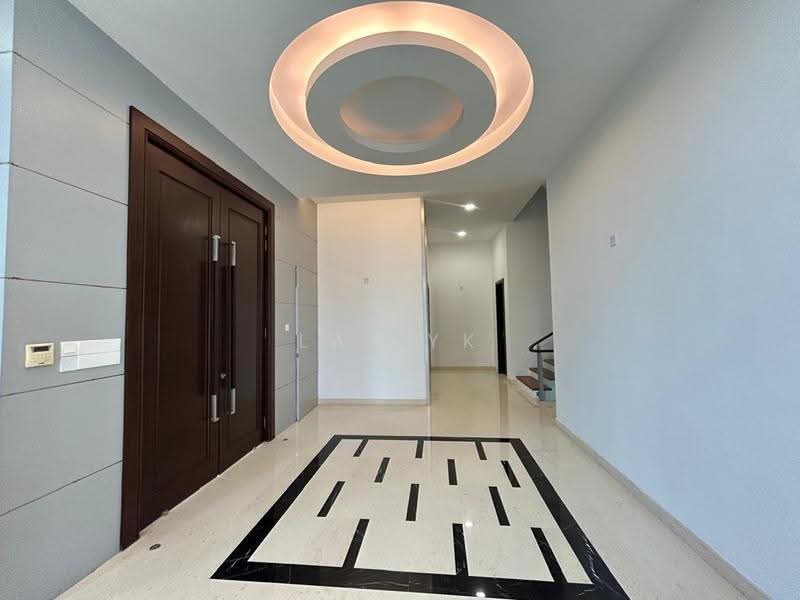 Bungalow House for Sale in Subang Heights (Subang Jaya) - Lai YK - Entrance - PropertyGuru.com.my