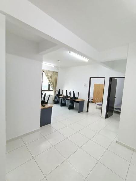 Kediaman Servis untuk Disewa di The Heights Residence - Chris Low - Study - PropertyGuru.com.my