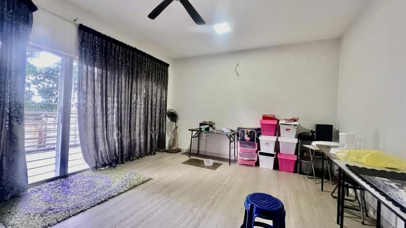 Semi-Detached House for Sale in Prima Saujana (Kajang) - Dlynie Ooi - Living Room - PropertyGuru.com.my