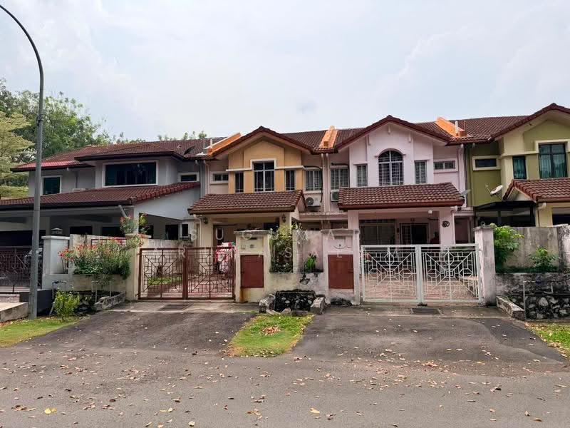 2-storey Terraced House for Sale in Putra Heights (Subang Jaya) - Sugumar Arunasalam - Exterior - PropertyGuru.com.my