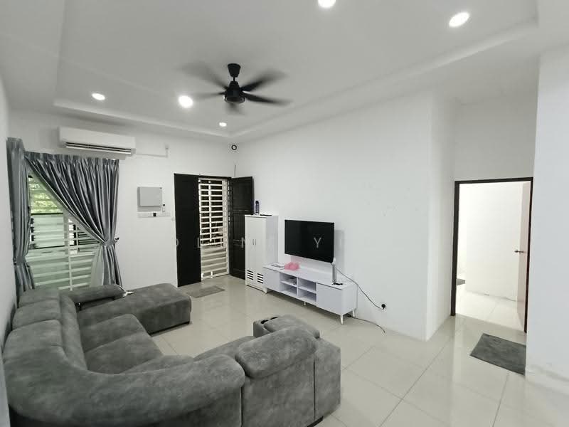 Semi-Detached House for Sale in Ipoh (Perak) - Joline YEOW - Living Room - PropertyGuru.com.my