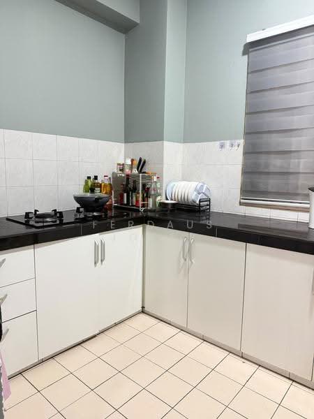 Condominium for Sale at Ridzuan Condominium - Ferdaus Johar - Kitchen - PropertyGuru.com.my