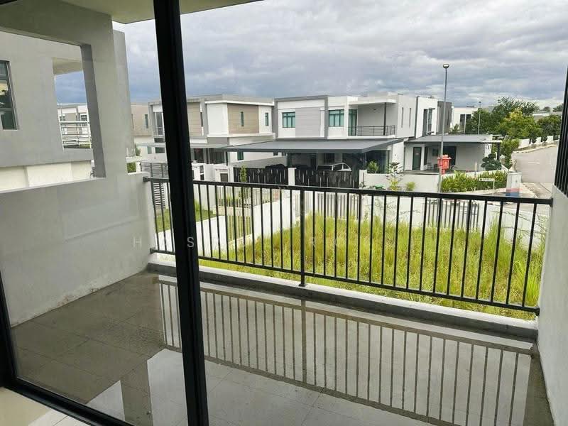 Bungalow House for Sale in Sungai Petani (Kedah) - Hasrul Rosli - Balcony - PropertyGuru.com.my