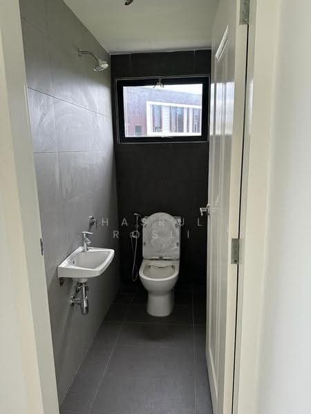 Bungalow House for Sale in Sungai Petani (Kedah) - Hasrul Rosli - Bathroom - PropertyGuru.com.my