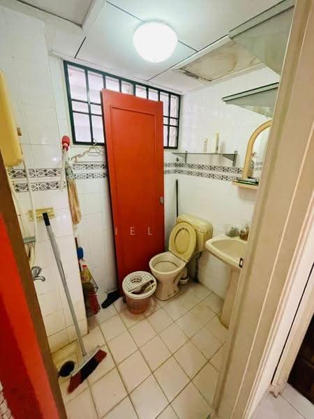 Apartment for Sale at Daya View - Daniel Yong - Bathroom - PropertyGuru.com.my