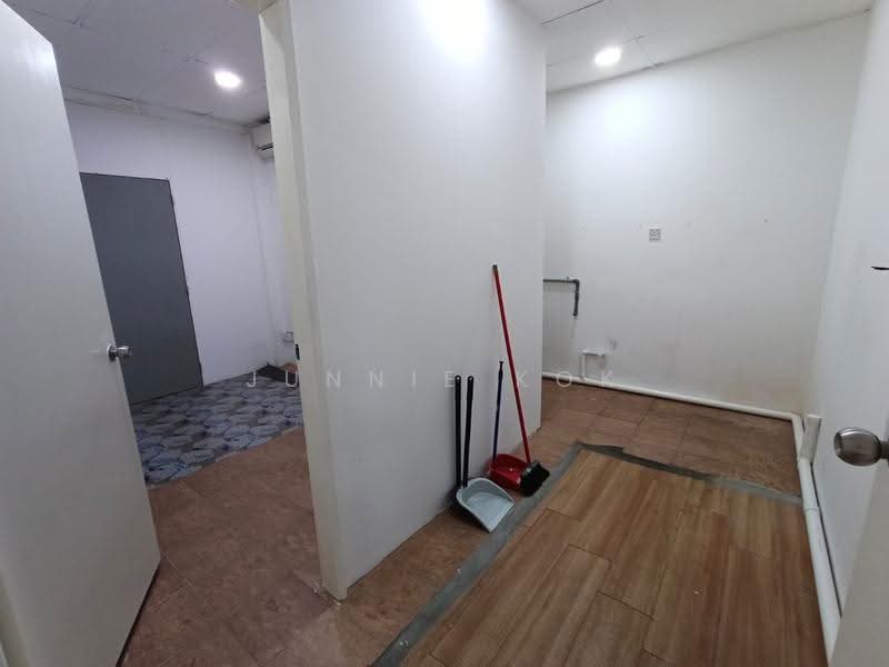 Office for Rent in Kota Kinabalu (Sabah) - Junnie Kok - Interior - PropertyGuru.com.my