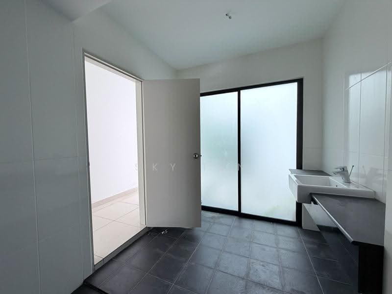 Rumah Kluster untuk Dijual di Horizon Hills (Iskandar Puteri (Nusajaya)) - Sky Tan - Bathroom - PropertyGuru.com.my