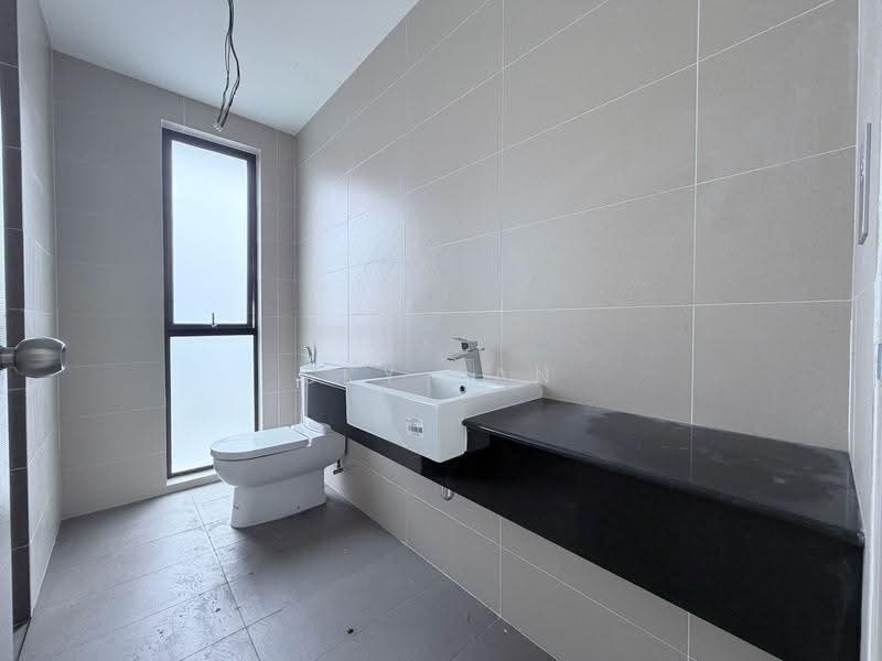 Rumah Kluster untuk Dijual di Horizon Hills (Iskandar Puteri (Nusajaya)) - Sky Tan - Bathroom - PropertyGuru.com.my