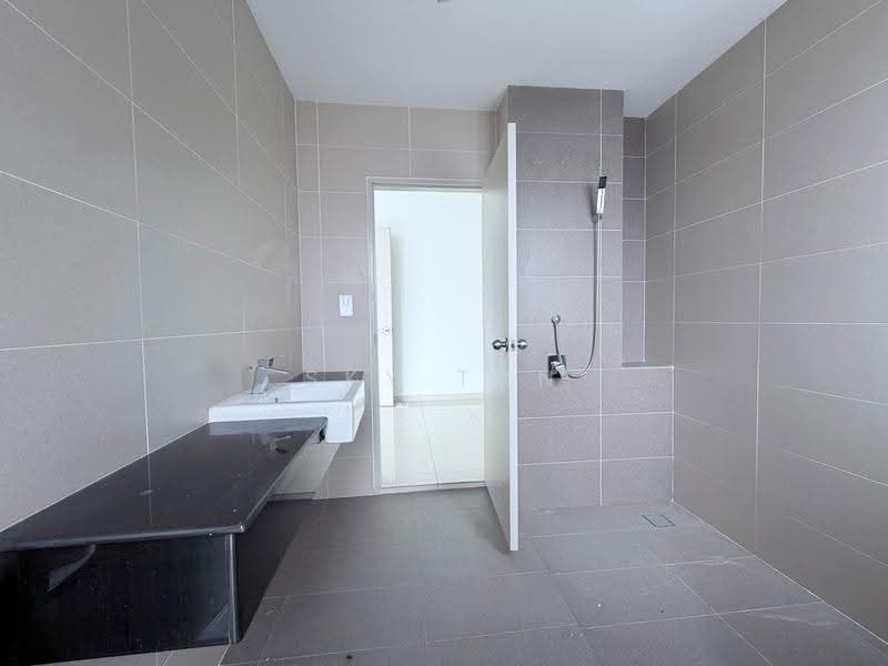 Rumah Kluster untuk Dijual di Horizon Hills (Iskandar Puteri (Nusajaya)) - Sky Tan - Bathroom - PropertyGuru.com.my