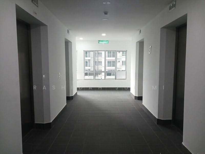 Kediaman Servis untuk Dijual di Serviced Residence @ Razak City Residences (RC Residences) - Rashidah Juremi - Corridor - PropertyGuru.com.my