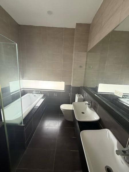 Semi-Detached House for Sale in Taman Gaya (Ulu Tiram) - Win Tan - Bathroom - PropertyGuru.com.my