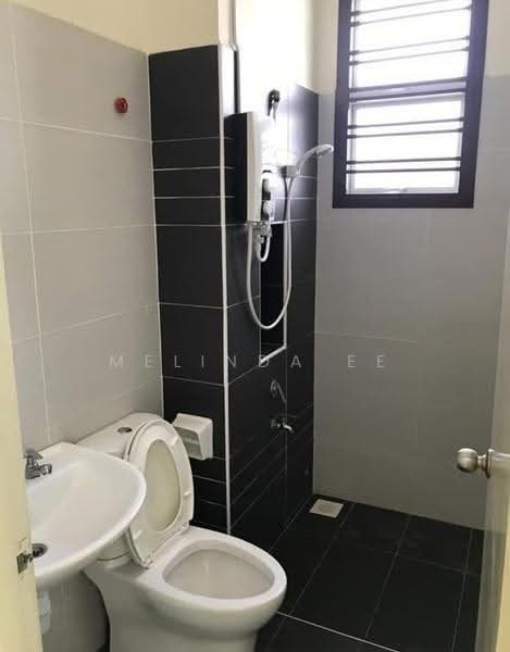 Rumah Teres 2-Tingkat untuk Dijual di Taman Pulai Indah (Johor Bahru) - Melinda Ee - Bathroom - PropertyGuru.com.my
