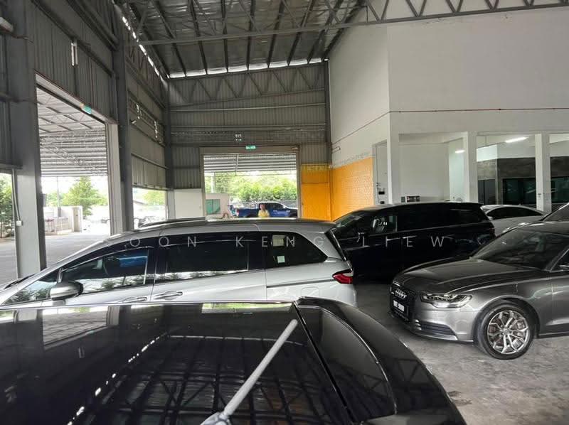 Detached Factory for Rent in Kawasan Perindustrian Balakong (Balakong) - Soon Keng Liew - Car Park - PropertyGuru.com.my