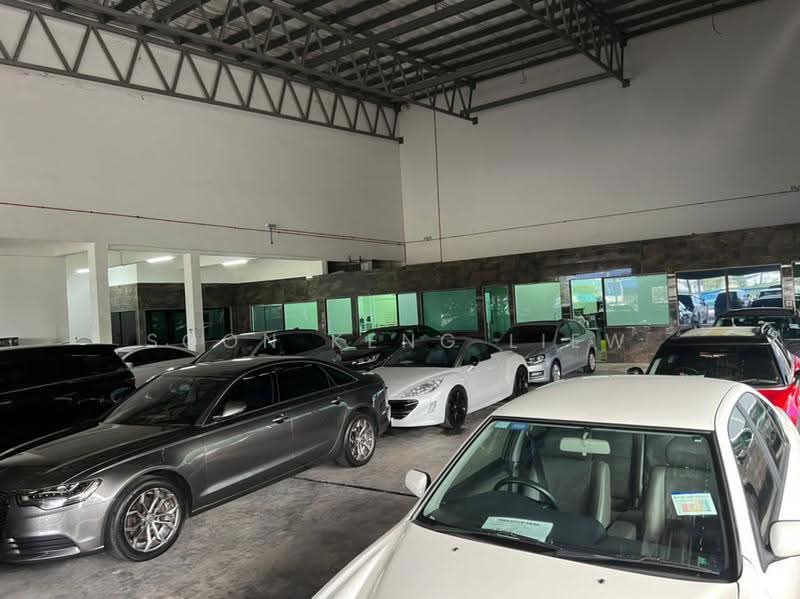 Detached Factory for Rent in Kawasan Perindustrian Balakong (Balakong) - Soon Keng Liew - Car Park - PropertyGuru.com.my