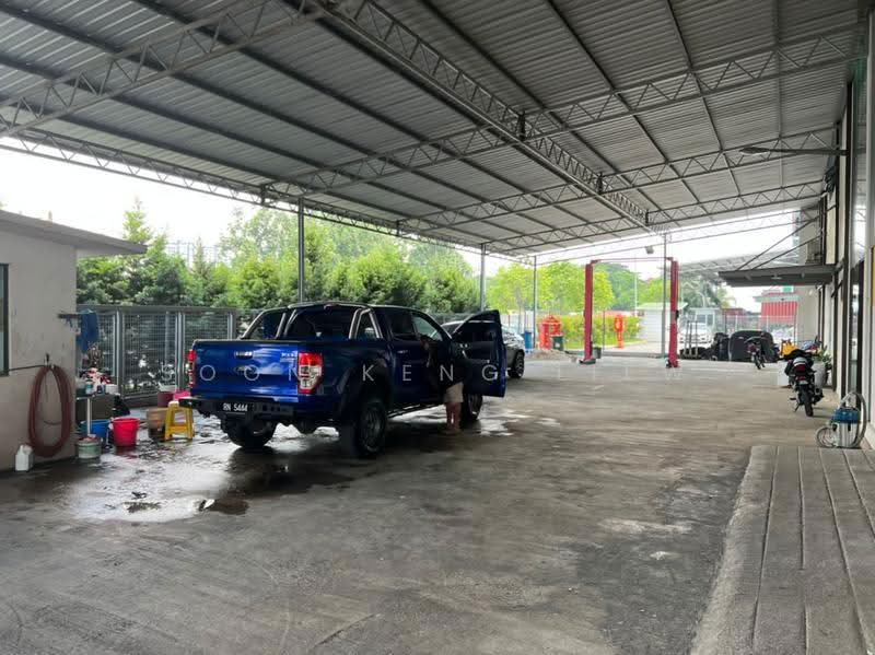 Detached Factory for Rent in Kawasan Perindustrian Balakong (Balakong) - Soon Keng Liew - Car Park - PropertyGuru.com.my