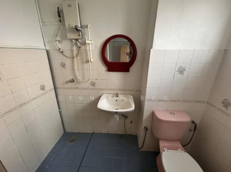 Kondominium untuk Dijual di Awana Puri - Kent Fatt - Bathroom - PropertyGuru.com.my