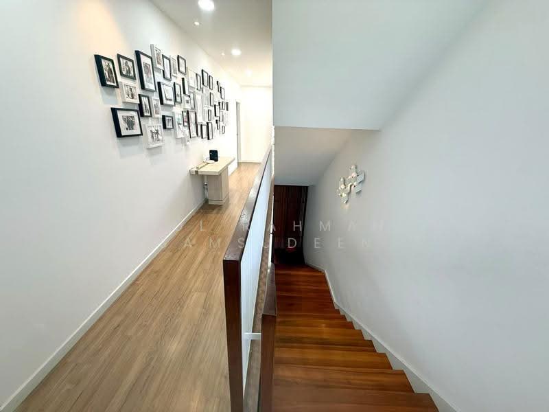 Semi-Detached House for Sale in Kajang (Selangor) - Abdul Rahman M Samsudeen - Corridor - PropertyGuru.com.my