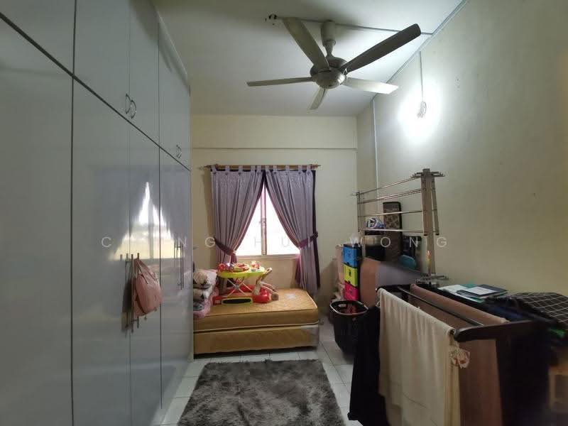 Apartment for Sale at Lok Kawi Heights - Ching Hui Wong - Bedroom - PropertyGuru.com.my