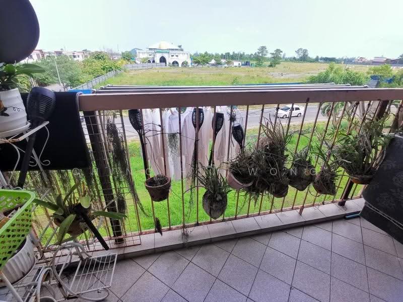Apartment for Sale at Lok Kawi Heights - Ching Hui Wong - Balcony - PropertyGuru.com.my