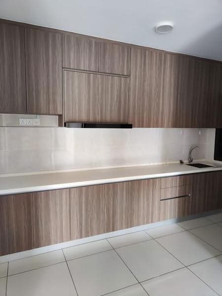 Condominium for Sale at Paraiso Residence @ The Earth - Adrian Loo - Kitchen - PropertyGuru.com.my