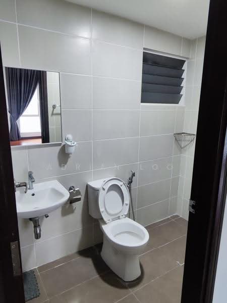 Condominium for Sale at Paraiso Residence @ The Earth - Adrian Loo - Bathroom - PropertyGuru.com.my