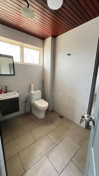 Bungalow House for Sale in Taman Ampang Utama (Ampang) - Amir Abas - Bathroom - PropertyGuru.com.my