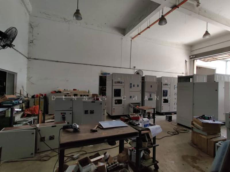 Semi-D Factory for Rent in Taman Perindustrian Taming Jaya (Balakong) - Dennis Chang - Interior - PropertyGuru.com.my