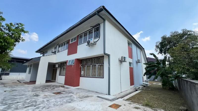 Bungalow House for Sale in Taman Ampang Utama (Ampang) - Jik Wafa - Exterior - PropertyGuru.com.my
