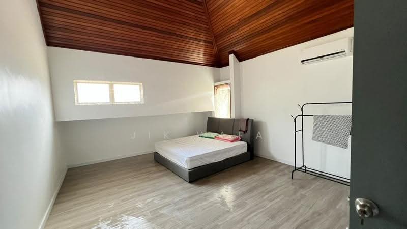 Bungalow House for Sale in Taman Ampang Utama (Ampang) - Jik Wafa - Bedroom - PropertyGuru.com.my