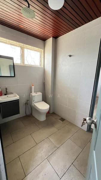 Bungalow House for Sale in Taman Ampang Utama (Ampang) - Jik Wafa - Bathroom - PropertyGuru.com.my
