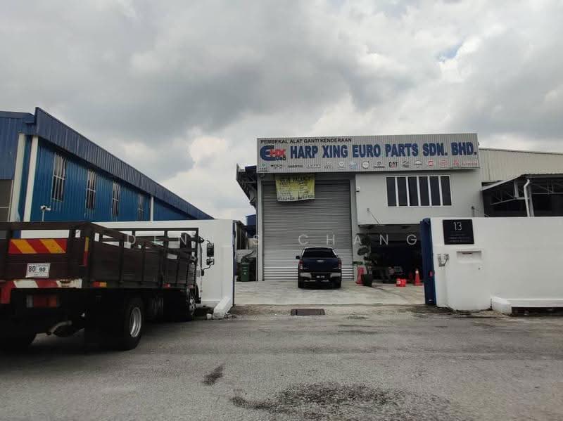 Kilang Berkembar untuk Disewa di Kawasan Perindustrian Balakong (Balakong) - Dennis Chang - Exterior - PropertyGuru.com.my