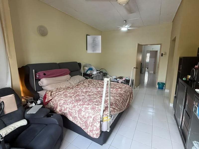 2-storey Terraced House for Sale in Shah Alam (Selangor) - Sugumar Arunasalam - Bedroom - PropertyGuru.com.my