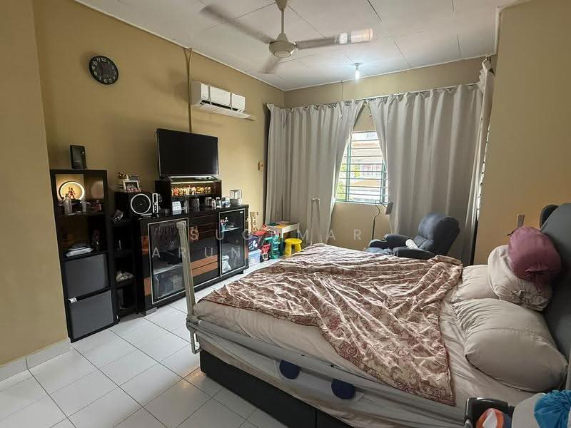 2-storey Terraced House for Sale in Shah Alam (Selangor) - Sugumar Arunasalam - Bedroom - PropertyGuru.com.my
