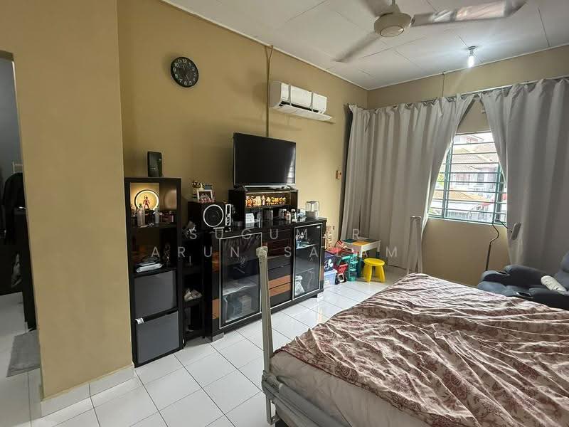 2-storey Terraced House for Sale in Shah Alam (Selangor) - Sugumar Arunasalam - Bedroom - PropertyGuru.com.my