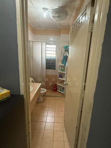 2-storey Terraced House for Sale in Shah Alam (Selangor) - Sugumar Arunasalam - Bathroom - PropertyGuru.com.my