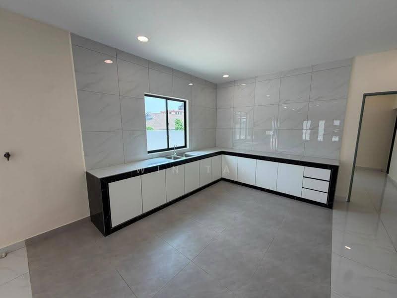 Bungalow House for Sale in Larkin (Johor Bahru) - Win Tan - Kitchen - PropertyGuru.com.my