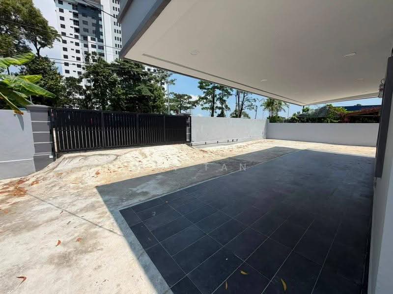 Bungalow House for Sale in Larkin (Johor Bahru) - Win Tan - PropertyGuru.com.my