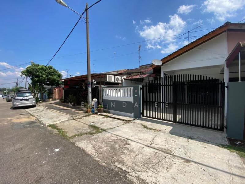 Rumah Teres 1-Tingkat untuk Dijual di Taman Mewah (Kulai) - Melinda Ee - Exterior - PropertyGuru.com.my