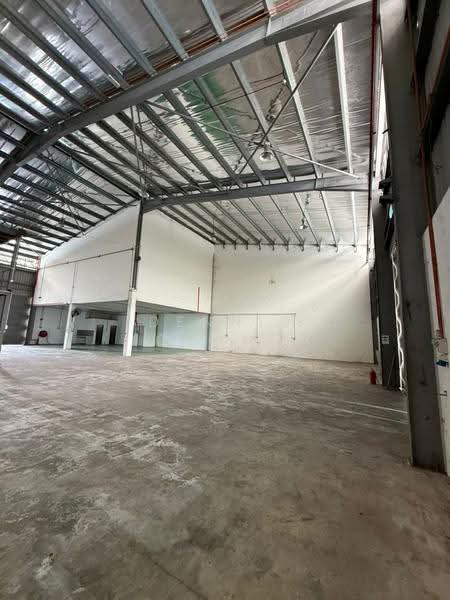 Kilang Berkembar untuk Dijual di Kawasan Perindustrian Bukit Serdang (Seri Kembangan) - Dennis Chang - Interior - PropertyGuru.com.my