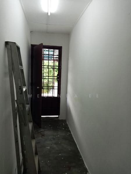 Rumah Teres 2-Tingkat untuk Dijual di Taman Muhibbah (Senai) - Melinda Ee - Entrance - PropertyGuru.com.my