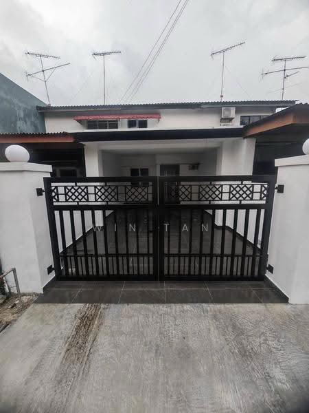 2-storey Terraced House for Sale in Taman Sri Muhibbah (Kulai) - Win Tan - Exterior - PropertyGuru.com.my