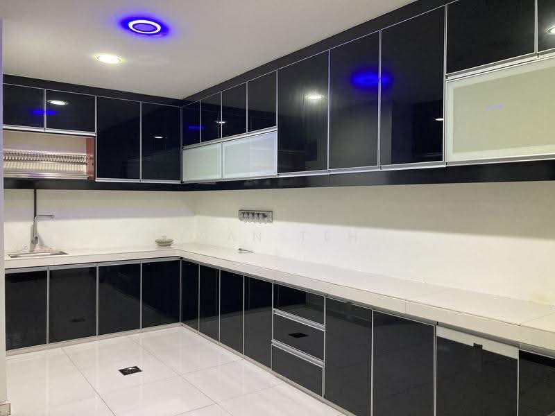 2-storey Terraced House for Rent in Batu Caves (Selangor) - Ivan Teh - Kitchen - PropertyGuru.com.my