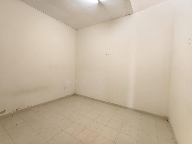 1-storey Terraced House for Sale in Bandar Indahpura (Kulai) - Win Tan - Interior - PropertyGuru.com.my