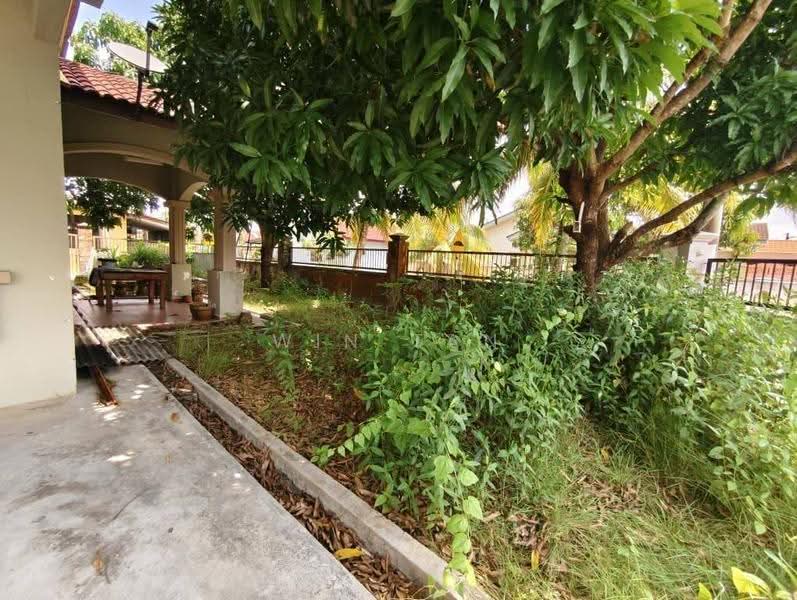 1-storey Terraced House for Sale in Bandar Indahpura (Kulai) - Win Tan - Exterior - PropertyGuru.com.my