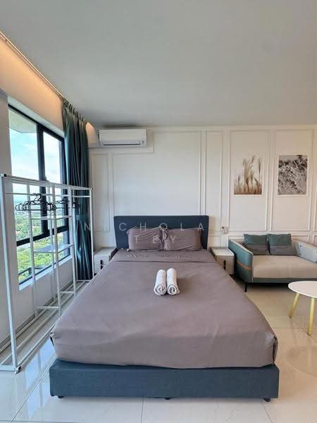 Kediaman Servis untuk Dijual di Country Garden Central Park - Nicholas Tey - Bedroom - PropertyGuru.com.my
