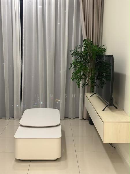 Kediaman Servis untuk Disewa di Sunway Velocity TWO - Hin Shen - Living Room - PropertyGuru.com.my